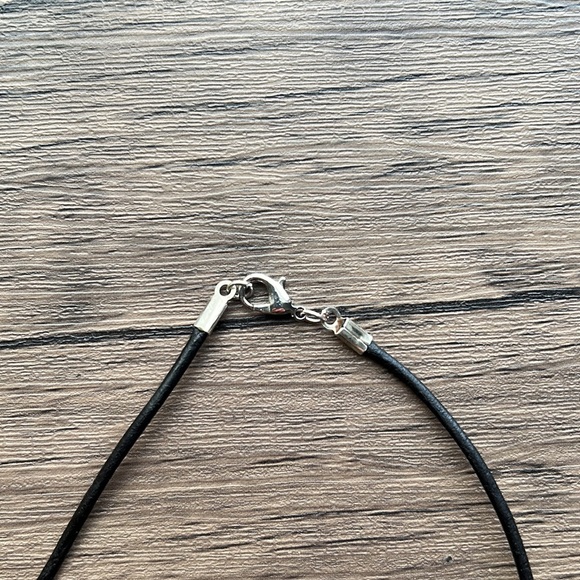 Worn Once - Hand Crafted Seahorse Pendant and Earrings Set! - Picture 8 of 11